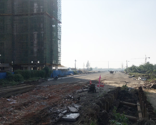 荆州市新港大道拉森钢板桩施工